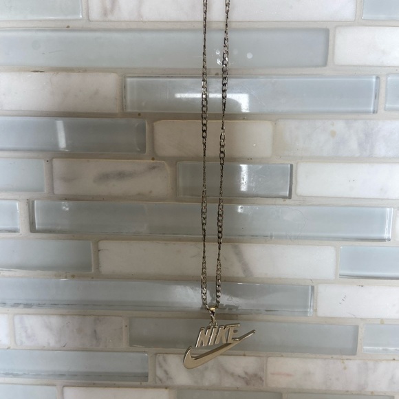 Nike necklace!! - Picture 2 of 2